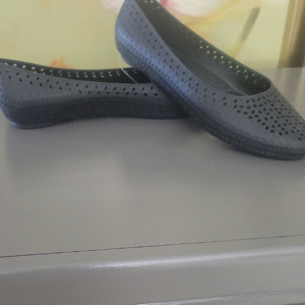 Okabashi Black Perforated Flats for Everyday Comfort